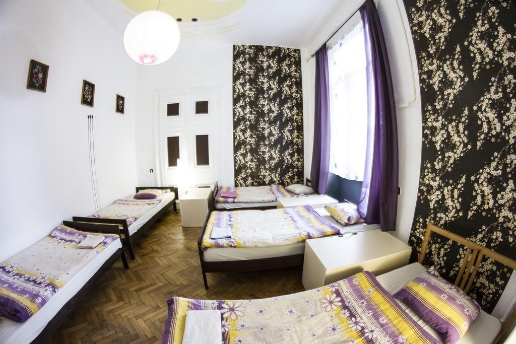 Downtown Hostelブダペスト エクステリア 写真